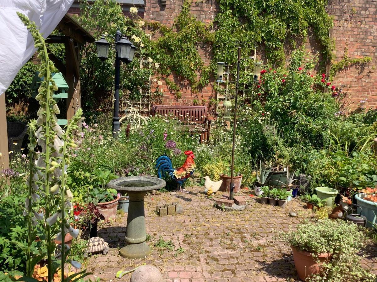 Eaton House Bed and Breakfast Hartford  Esterno foto